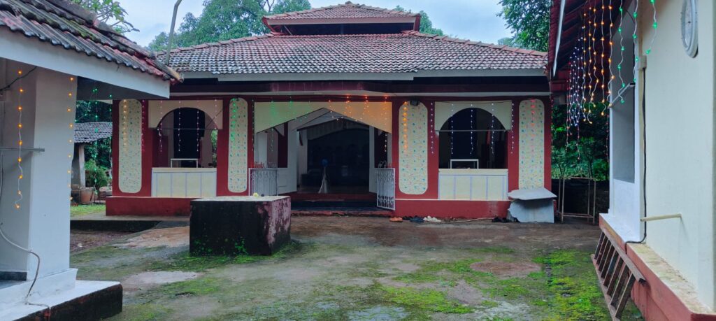 गाव मंदिर