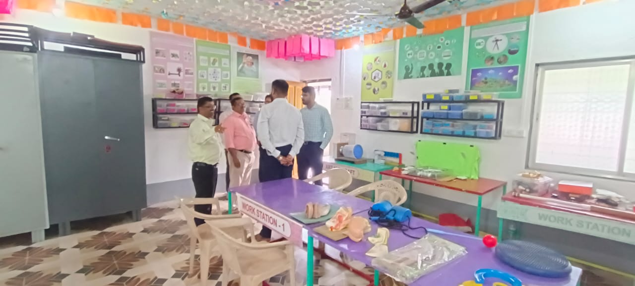 हातिव शाळा नंबर १ प्रयोग शाळा